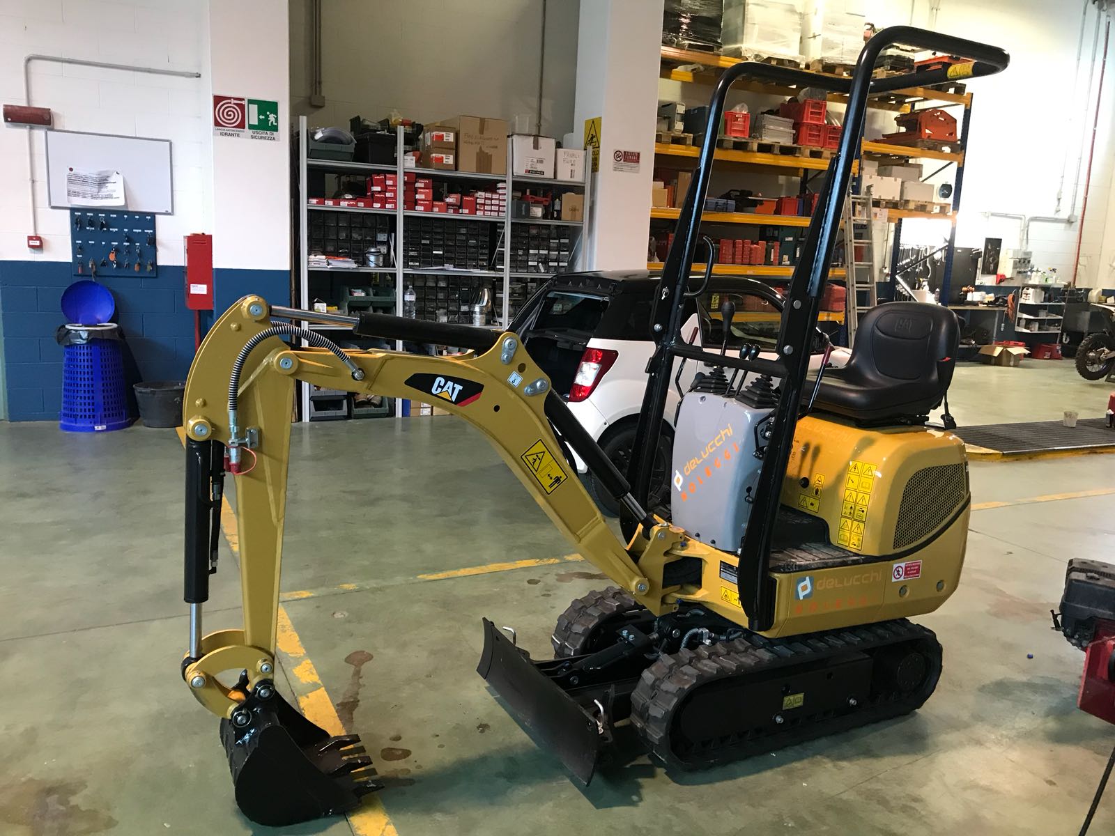 Miniescavatore CAT 300.9D